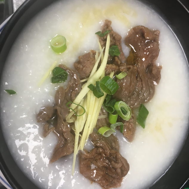 香滑牛肉粥Rijstpap met rundvlees