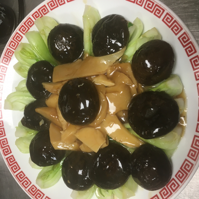 時菜扒雙菇Chinees groenten met 2 soorten champignons met nasi