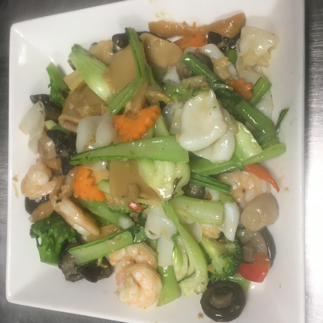 金宝小炒皇Kam Po groente met seafood met witte rijst