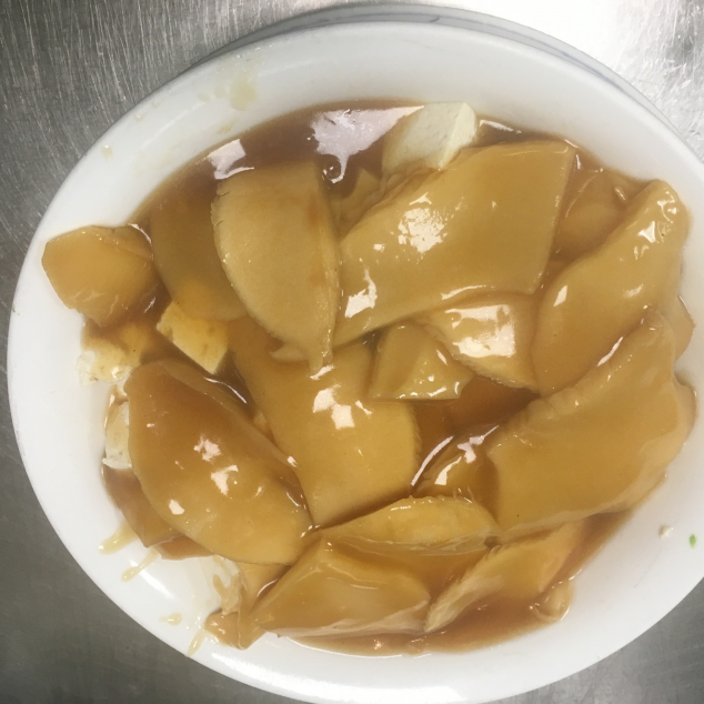 灵芝菇扒豆腐Ling zhi champignons met tofu met bami