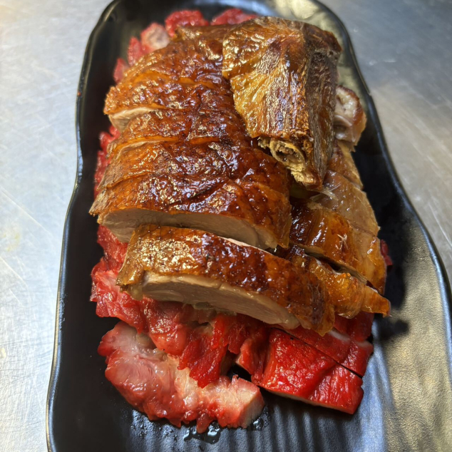 鸭叉雙拼Combinatie van eend en cha sieuw met bami